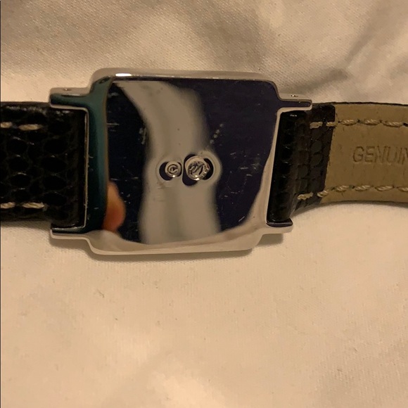 SWAROVSKI LEATHER AND CHRYSTAL BRACELET - Picture 5 of 7